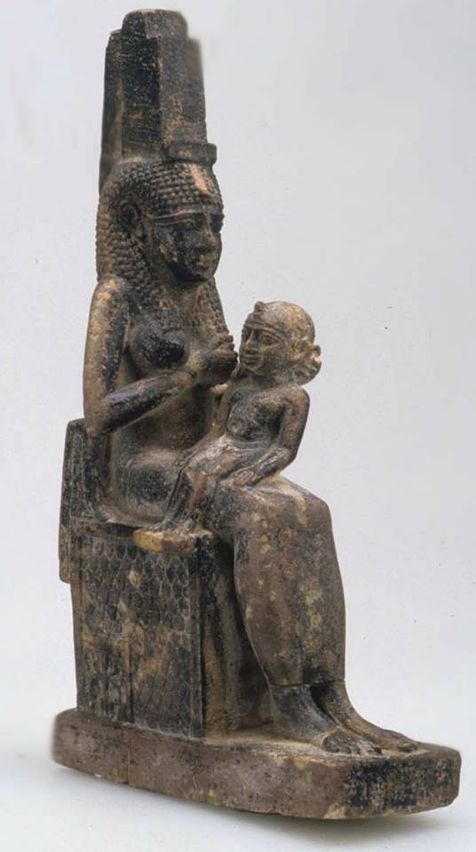 ايزيس وابنها حورس