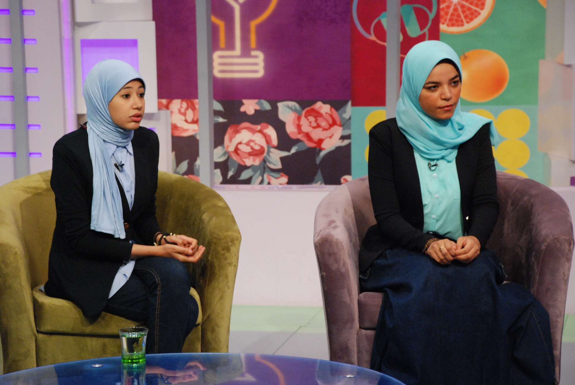 مؤسستا فريق "جازية" سمر شومان على يمين الصورة وميريت أمين على اليسار