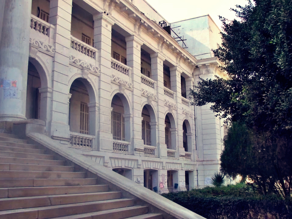 مدرسة قنا الثانوية