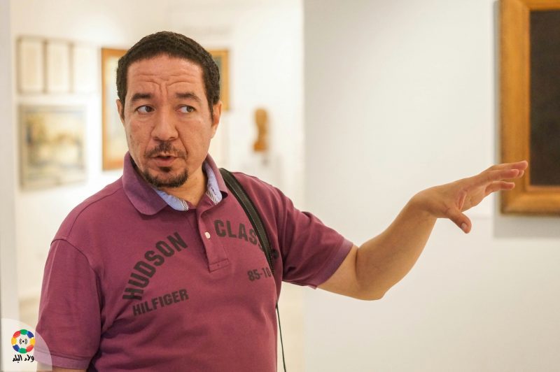 الفنان علي سعيد مدير متحف الفنون الجميلة بالإسكندرية