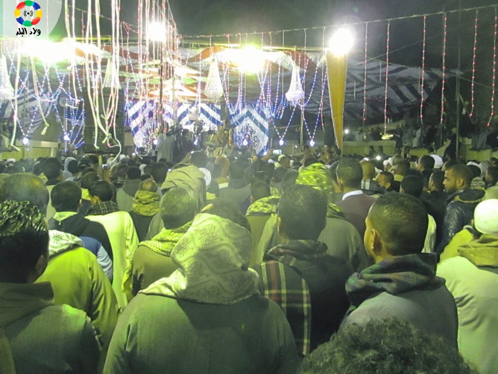 الفَقري يعضه الكلب في المولد