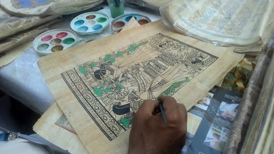 رسومات على ورق البردي