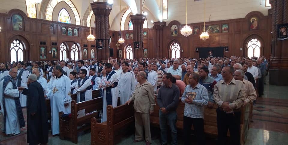 أقباط الكنيسة القبطية الأرثوذكسية بالفيوم يحتفلون بالجمعة الحزينة - تصوير: ميشيل عبد الله المسؤول الإعلامي بالكنيسة