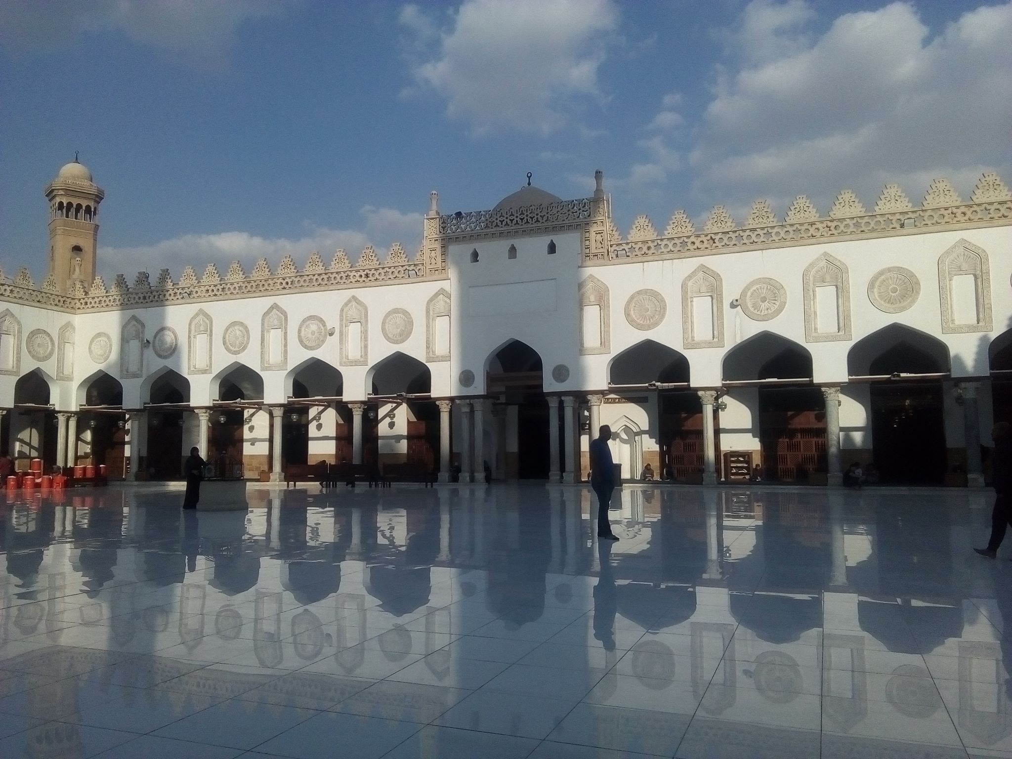 صحن الجامع الأزهر الشريف
