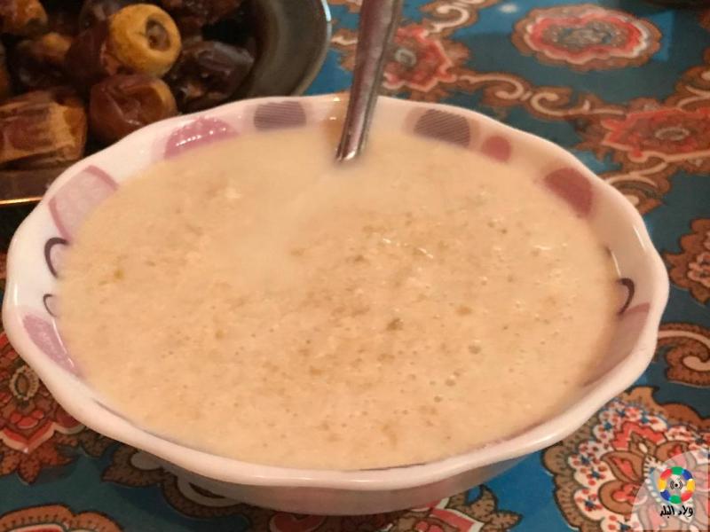 طبق الكشك بعد التجهيز علي مائدة الإفطار - تصوير: حسن عبدالنعيم 