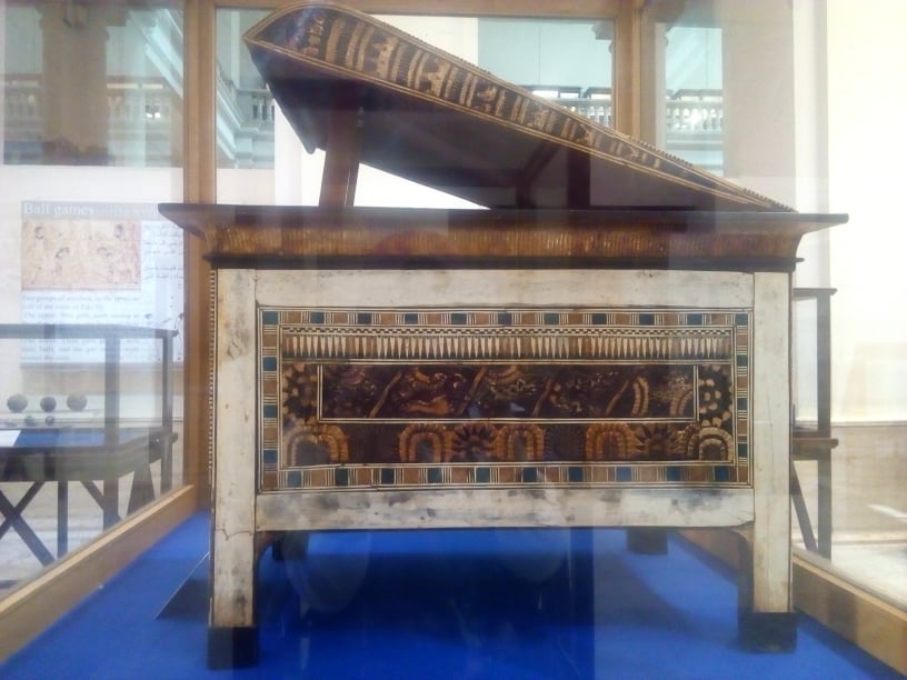 صور من المعرض