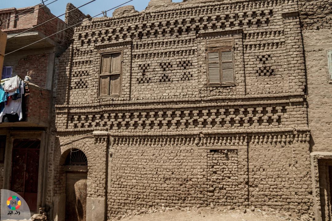 الزخارف المتواجدة علي منازل شارع الدرب الأخضر