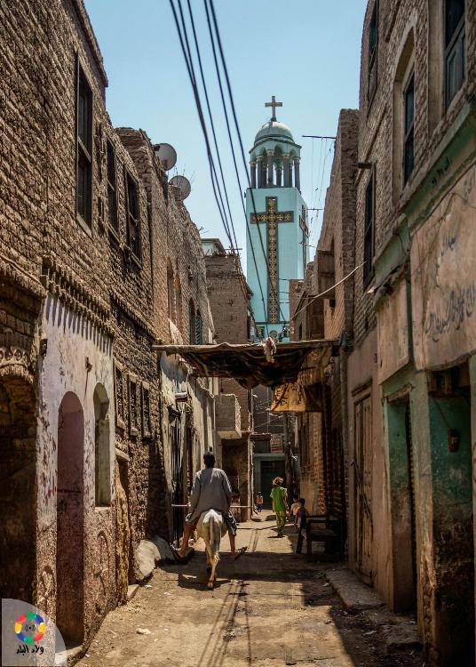 كنيسة الأمير تاضروس وسط الحواري الضيقة بشطب 