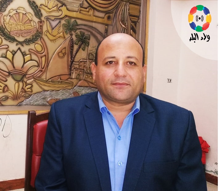 دكتور أيمن عبد العظيم محقق كتاب الرحلة الملكية - تصوير منال محمود