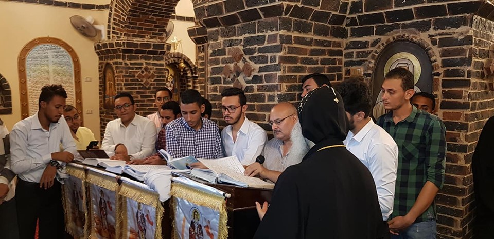 صور أثناء الاحتفال بنياحة القديس اللابس روح ببسنتاؤس بنقادة- أمدنا بالصور الدير