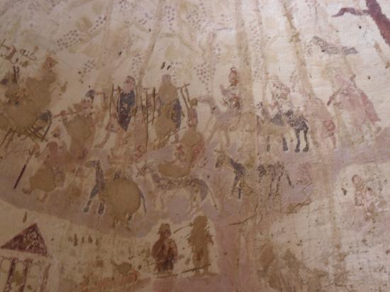 رسومات الحجاج خلال رحلتهم عبر طريق درب الأربعين - مقابر البجوات - ويكيبيديا