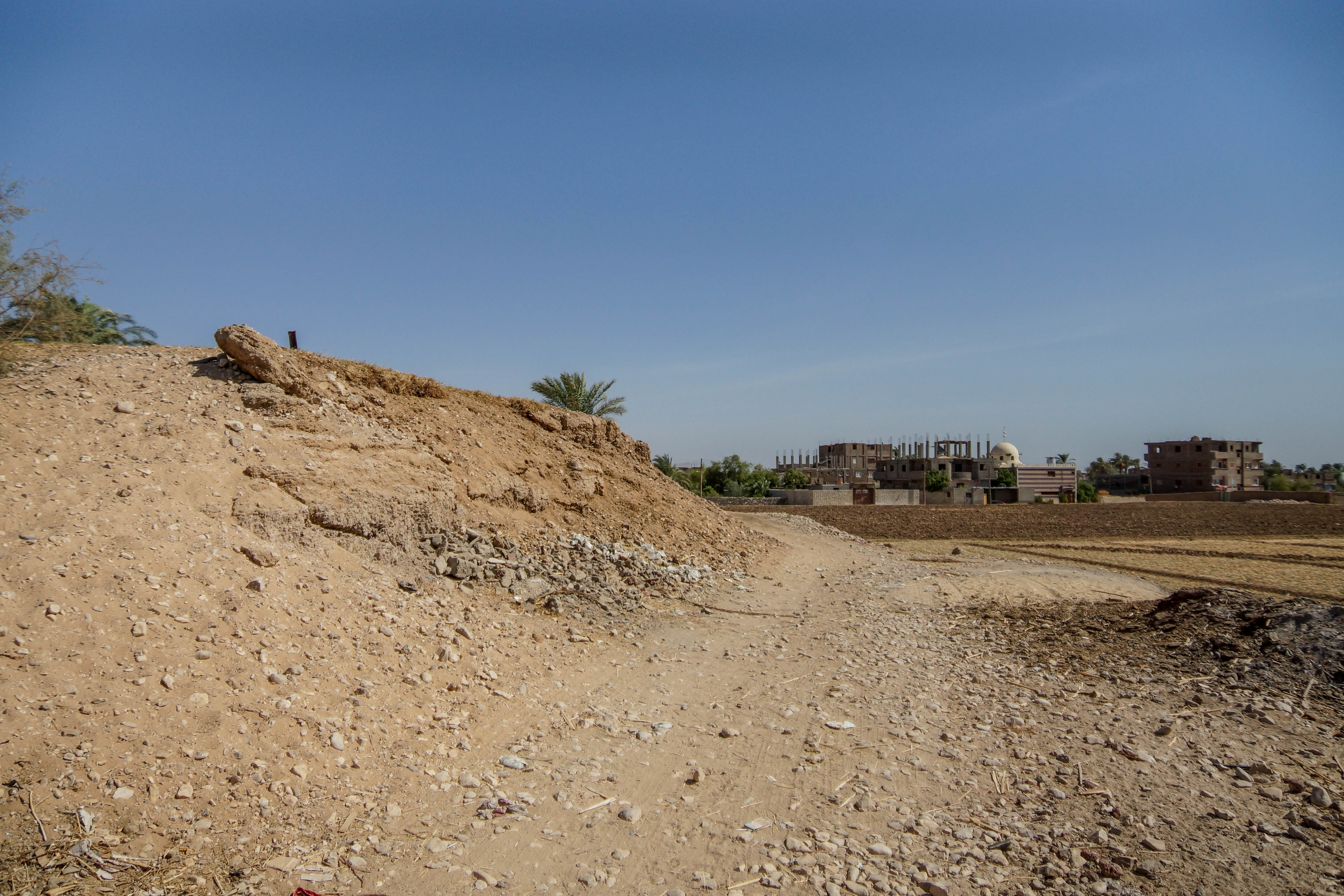 طريق اللقيطة إلى القصير شرق