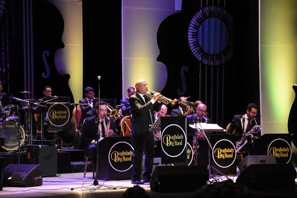 من حفل افتتاح - من بيان الأوبرا