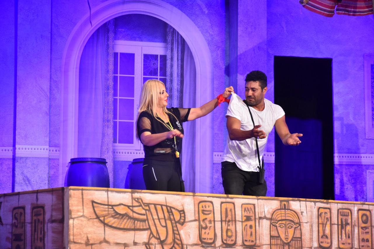 من عرض حمام الست - من بيان البيت الفني