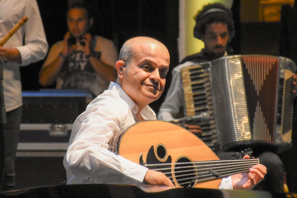 باسم درويش مؤسس الفرقة - الصورة من بيان الأوبرا