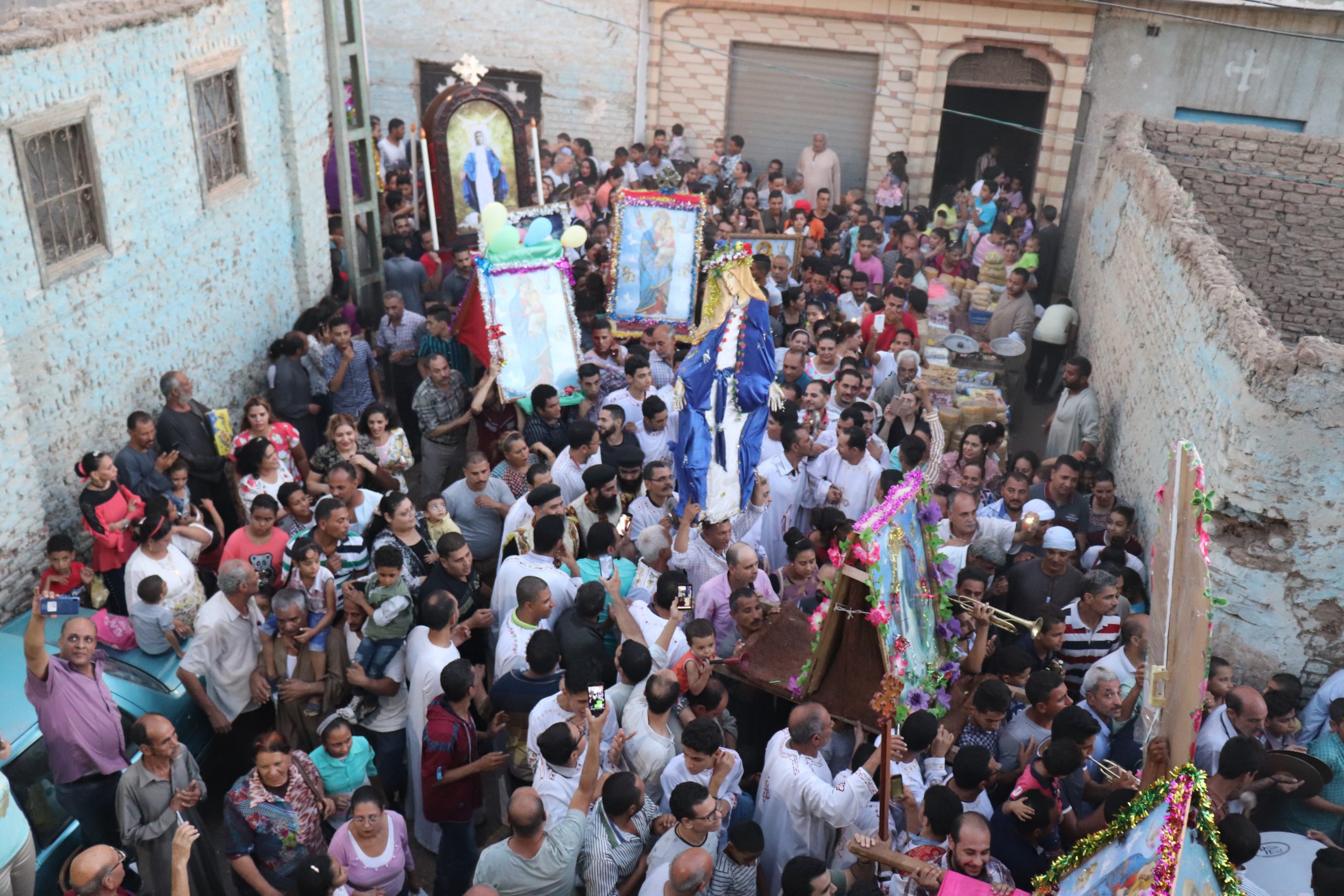 موكب احتفالات العذراء