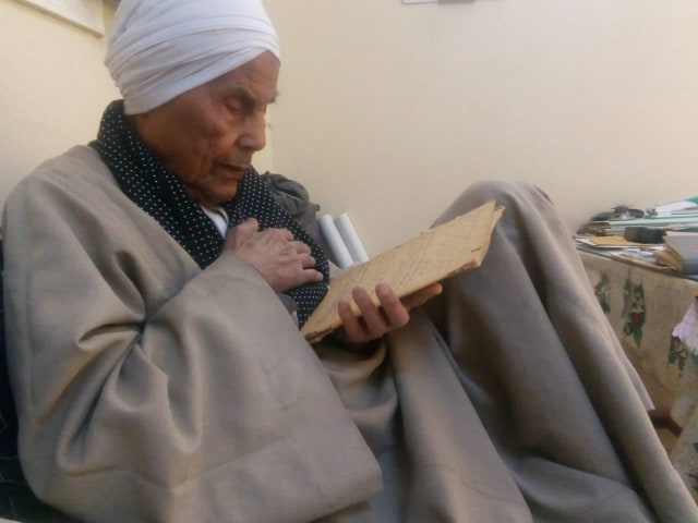 الجد محمد أحمد طه عامل تليفونات العمدية- تصوير: مريم الرميحي