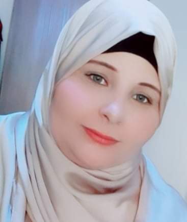 الشاعرة كريمة مختار والملقبة بأم رحيل