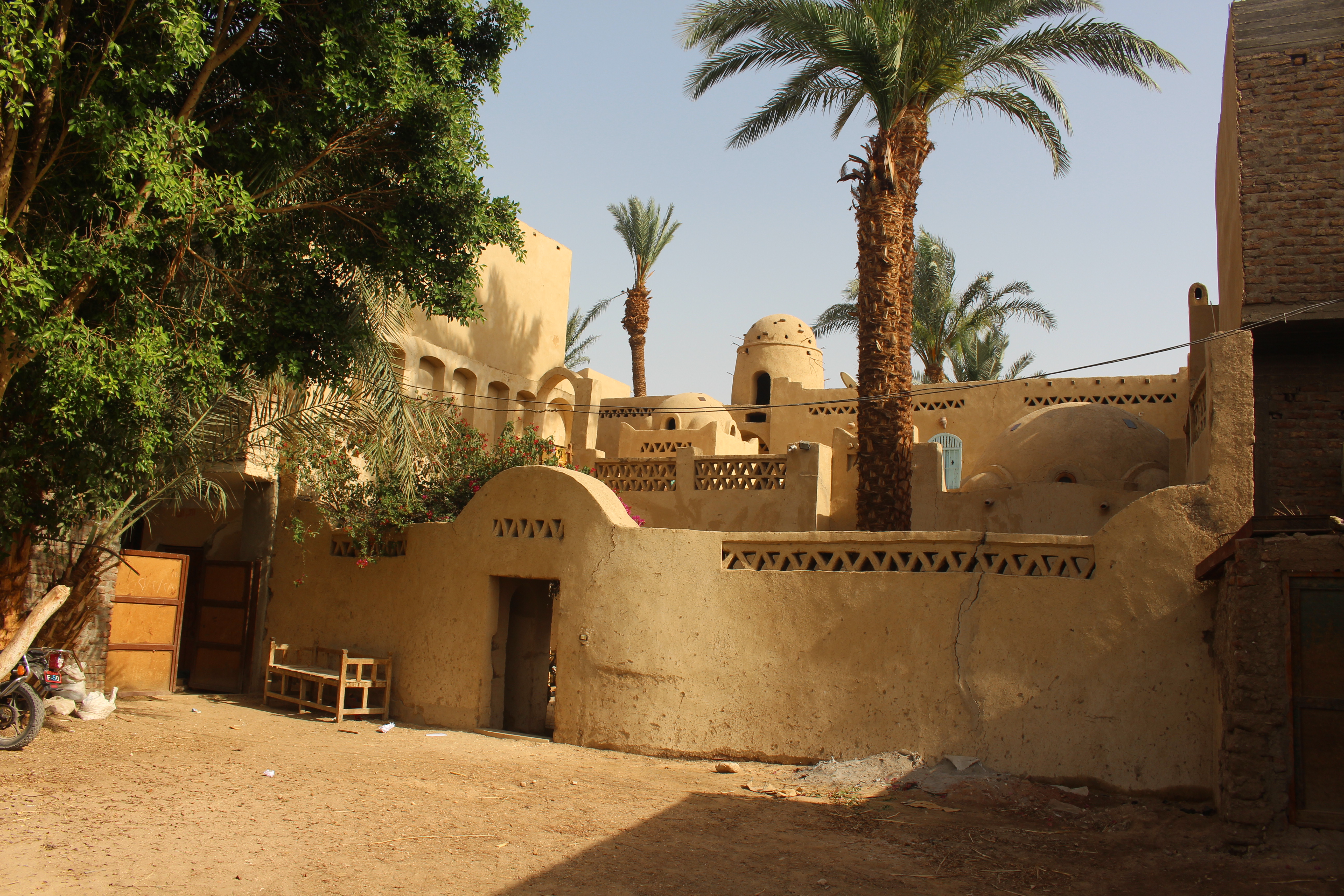 قرية المعماري حسن فتحي بالقرنة