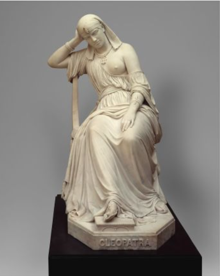 تمثال من الرخام لكليوباترا من متحف متروبوليتان