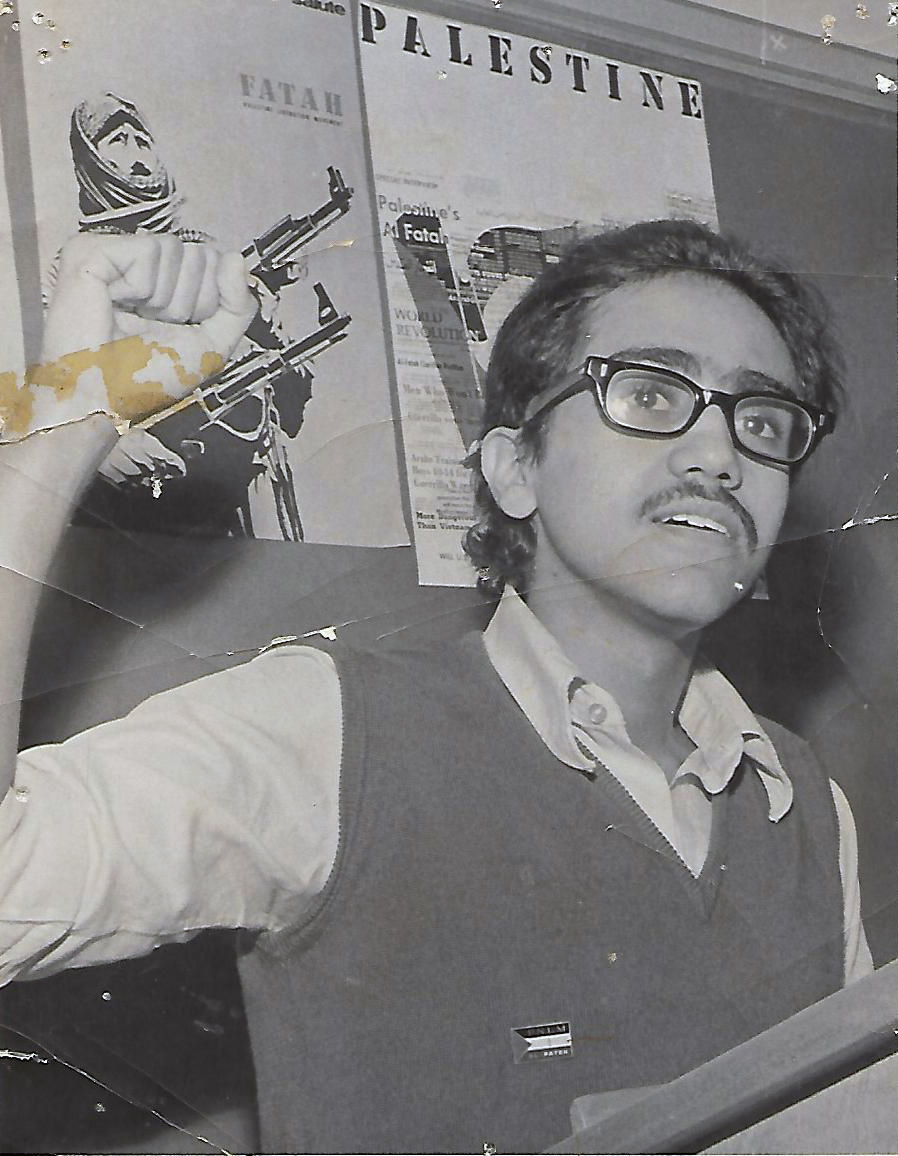 هاني شكر الله في شبابه