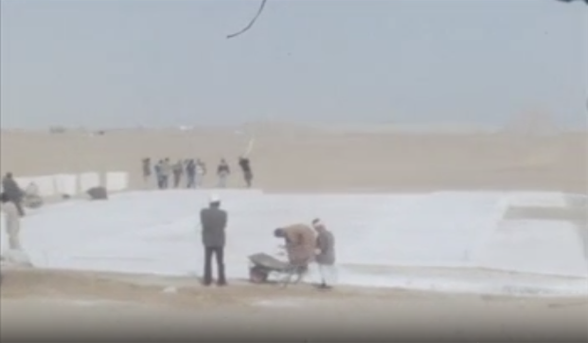 أثناء محاولة بناء هرم بتمويل ياباني – فيلم وثائقي لرويترز