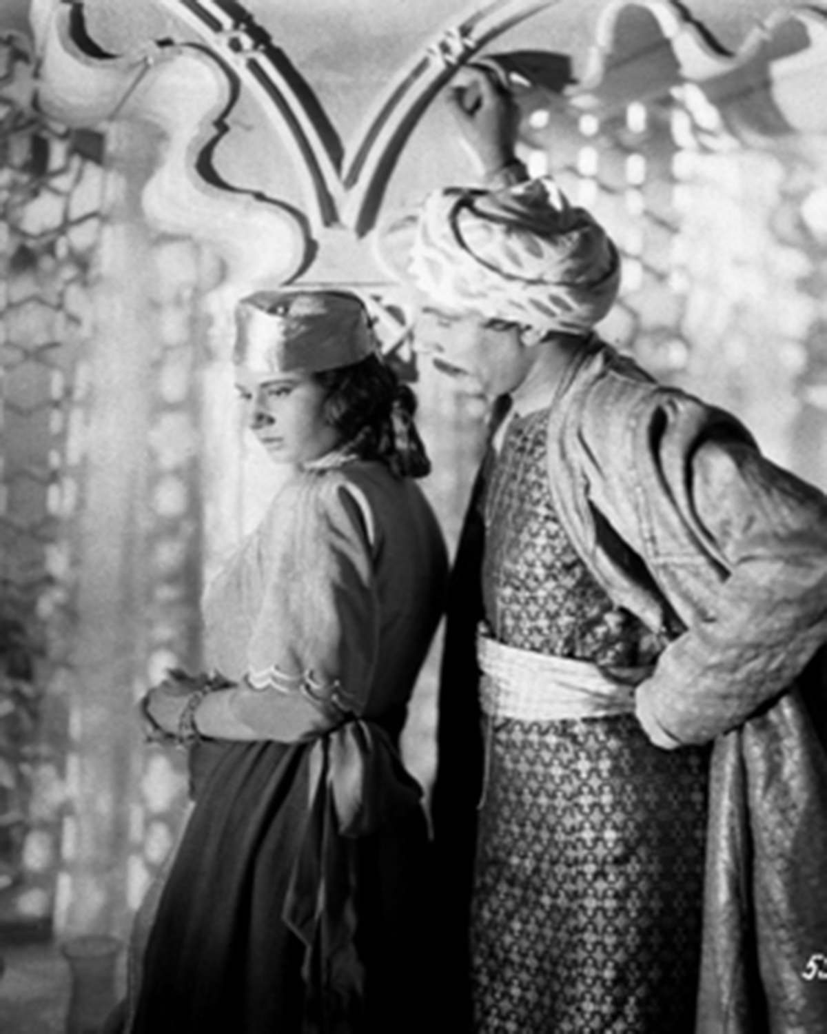 لقطة من فيلم وداد سنة 1936 باكورة إنتاج استوديو مصر