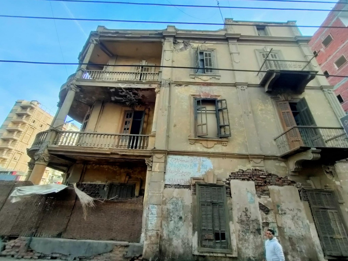 منزل مرزوق متى وما يتعرض له من إهمال.. تصوير: منال محمود