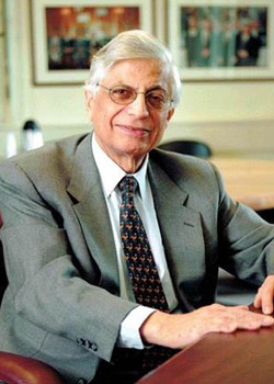 البروفيسور جورج أبي صعب