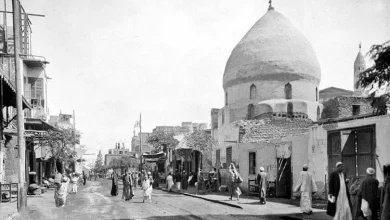 شارع العباسي بمدينة المنصورة، وفيها يظهر جامع الكناني القديم سنة 1910م - أهل مصر زمان على فيسبوك
