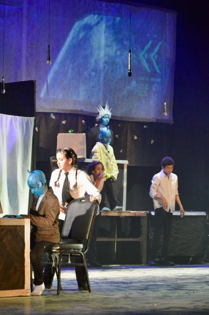 مسرحية رحلة لكوكب السلام