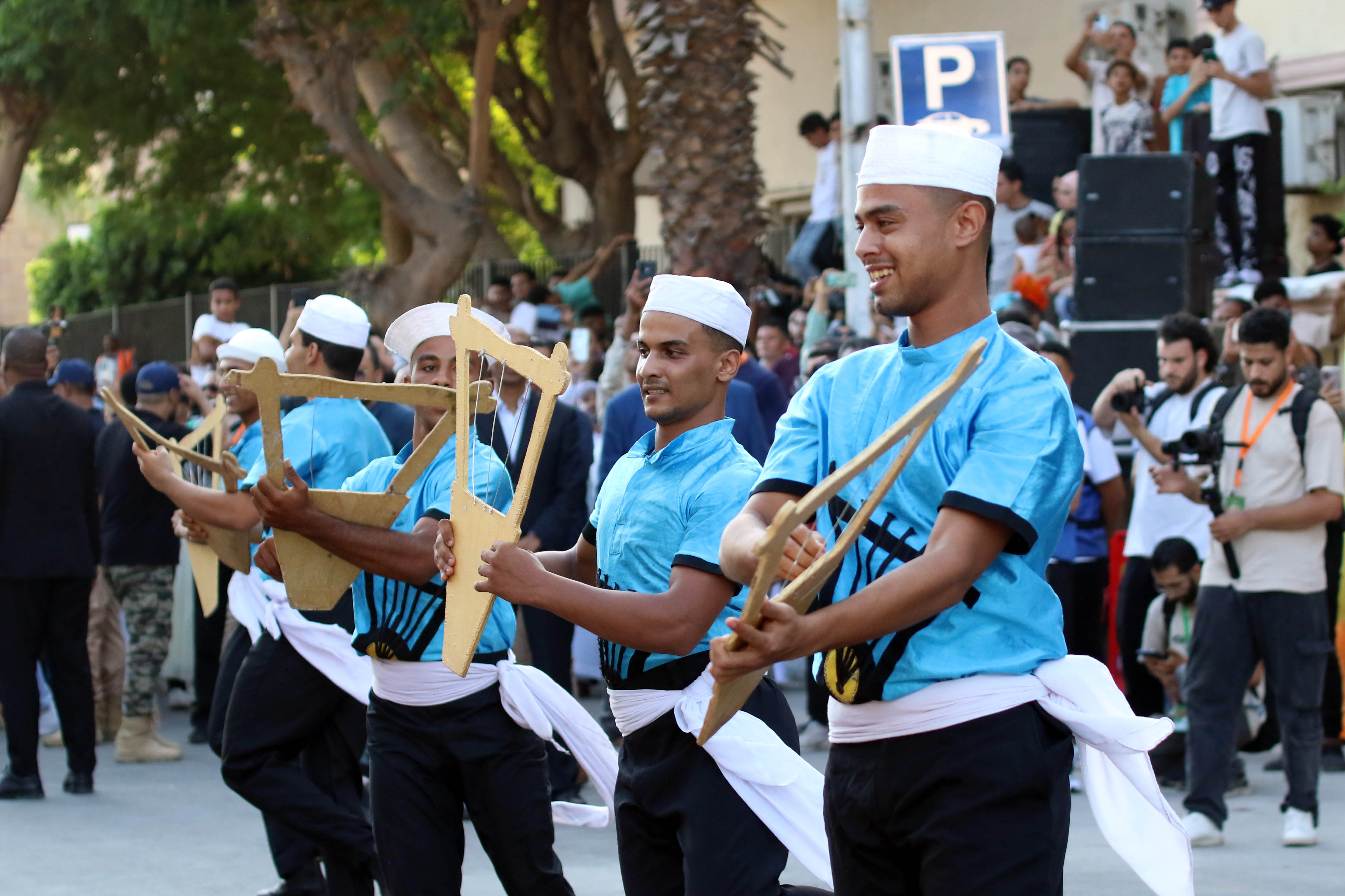 فرقة الإسماعيلية للفنون الشعبية بمهرجان المانجو.. تصوير: محمد عوض