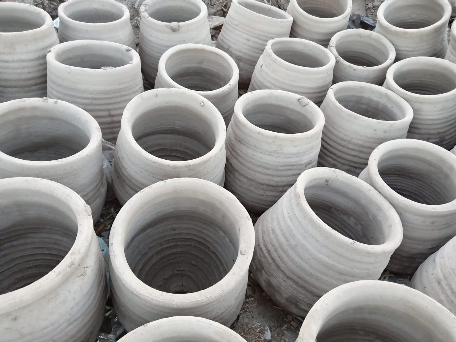 أواني فخارية من مركز المنشأة سوهاج - تصوير : فهد محمد