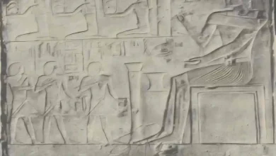 الجزء المسروق من اللوحة الأثرية من جدران مقبرة خنتي كا بسقارة.. الصورة من مصدر بوزارة السياحة والآثار