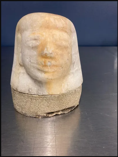 جرة كانوبية تم ضبطها خلال تهريبها من ميناء ممفيس الأمريكي