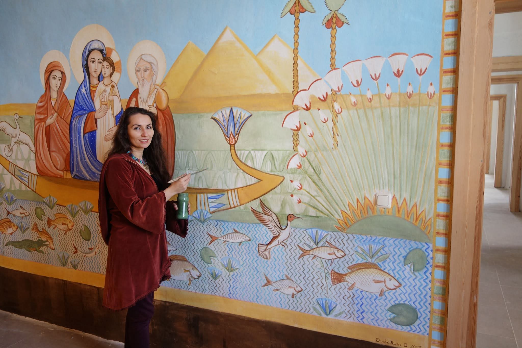 الفنانة وعالمة المصريات الألمانية، دانييلا روتيكا.. الصورة مشاع إبداعي