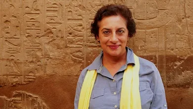 الدكتورة سليمة إكرام، أستاذة علم المصريات بالجامعة وأحد أبرز علماء الآثار الميدانيين عالميًا.. مشاع إبداعي