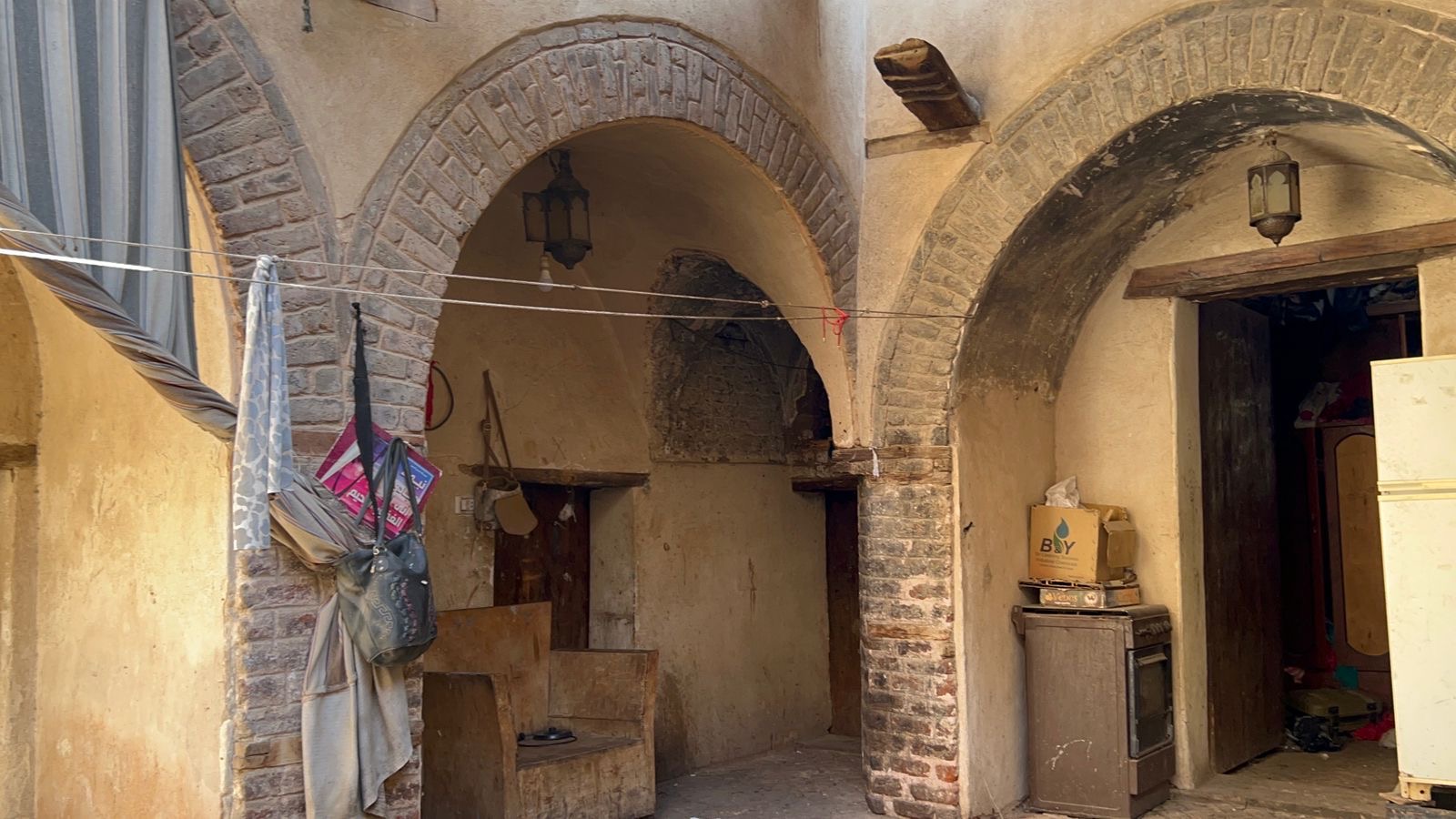 غرف التجار داخل وكالة لطفي تصوير: حسن عبدالنعيم