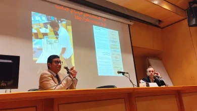 السيد توما فوشيه والدكتور أحمد منصور.. من فعاليات أيام التراث السكندري.. تصوير: دعاء عبدالحميد