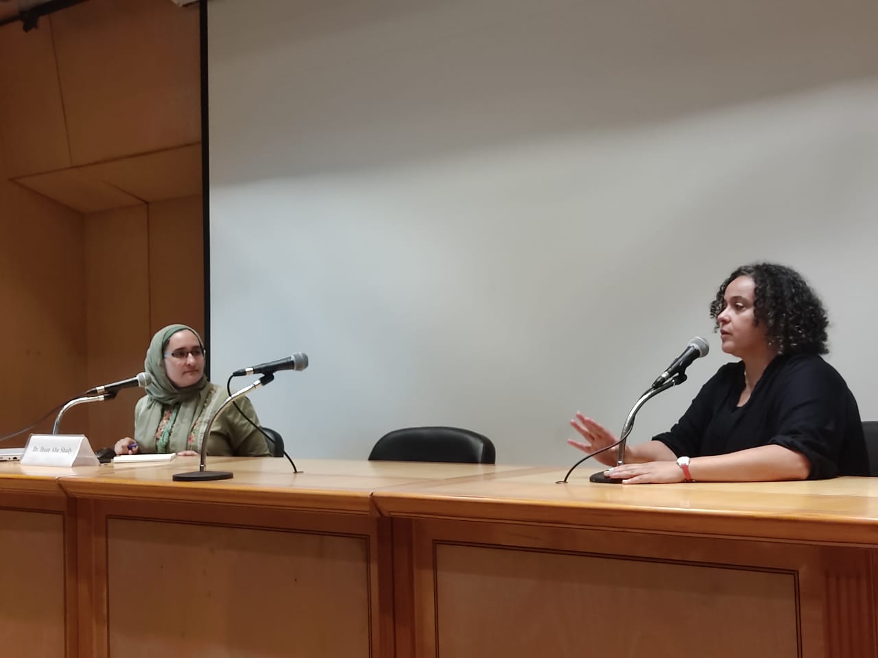 جانب من لقاء الباحثة إحسان أبو شادي، من تقديم منسق البرنامج مروة عبد المجيد.. تصوير: دعاء عبدالحميد