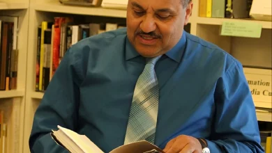 المؤرخ العمراني الدكتور نزار الصياد، أستاذ العمارة والتخطيط وتاريخ المدن بجامعة كاليفورنيا بيركلي.. أرشيف باب مصر