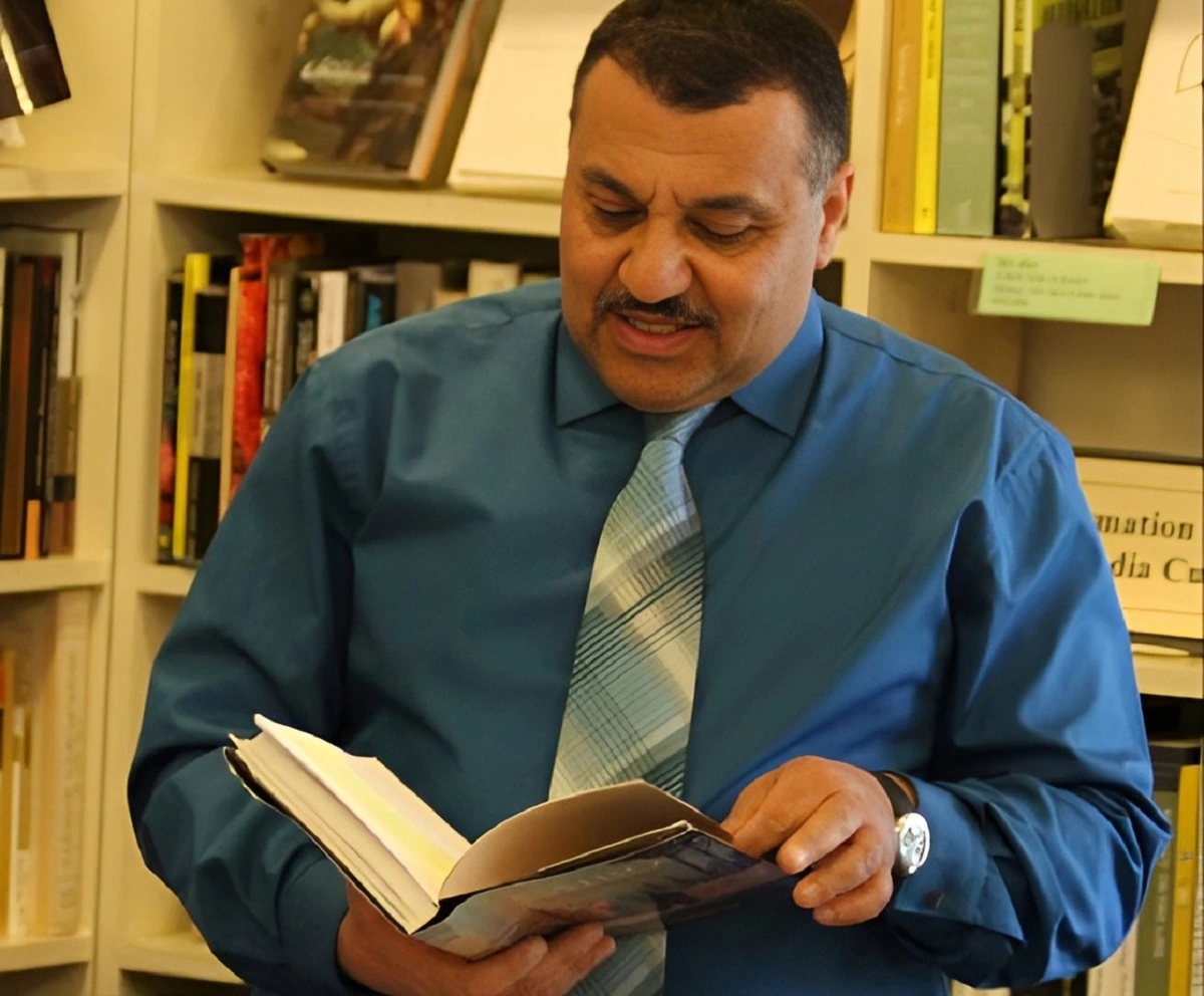 المؤرخ العمراني الدكتور نزار الصياد، أستاذ العمارة والتخطيط وتاريخ المدن بجامعة كاليفورنيا بيركلي.. أرشيف باب مصر