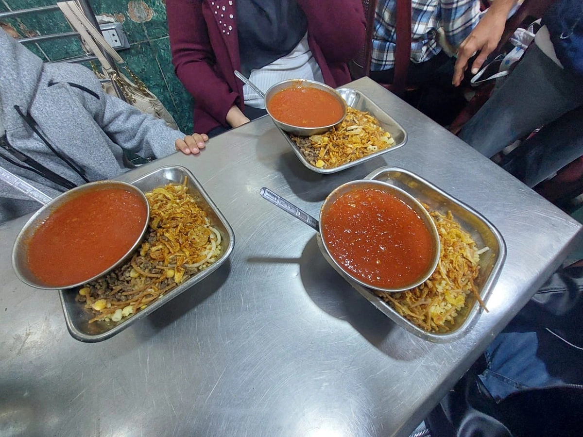 من داخل كشري جلال الحمصاني بأسيوط.. تصوير: جاسمين مهنى