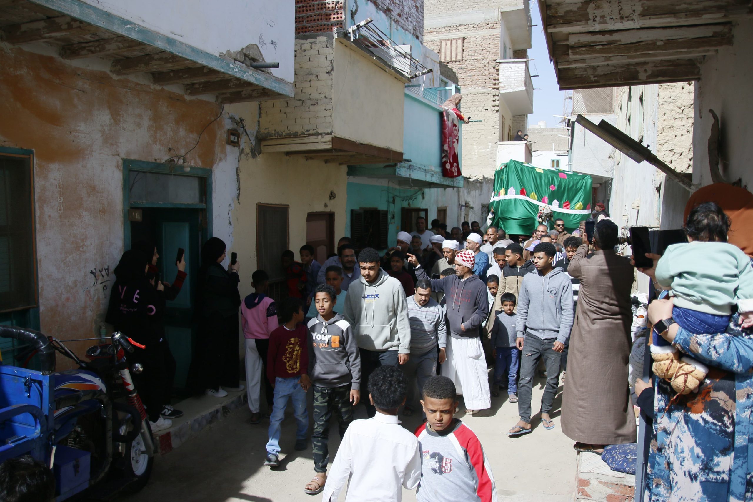 موكب المحمل في شوارع مدينه القصير بالبحر الاحمر