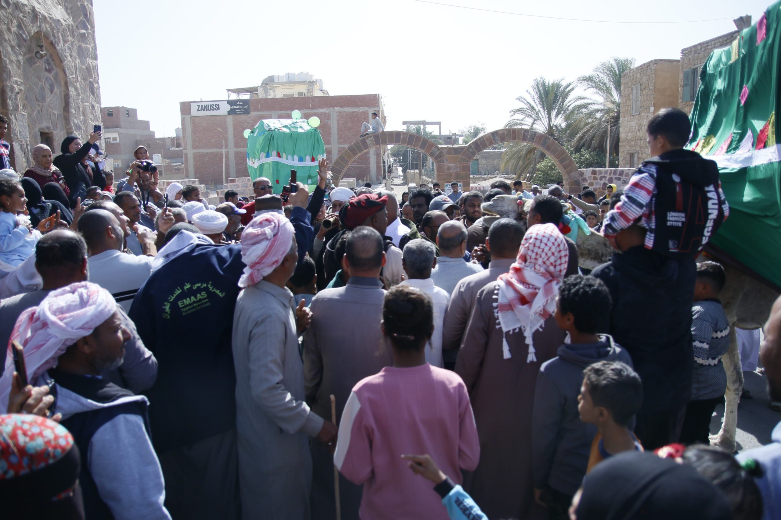 موكب المحمل في شوارع مدينه القصير بالبحر الاحمر