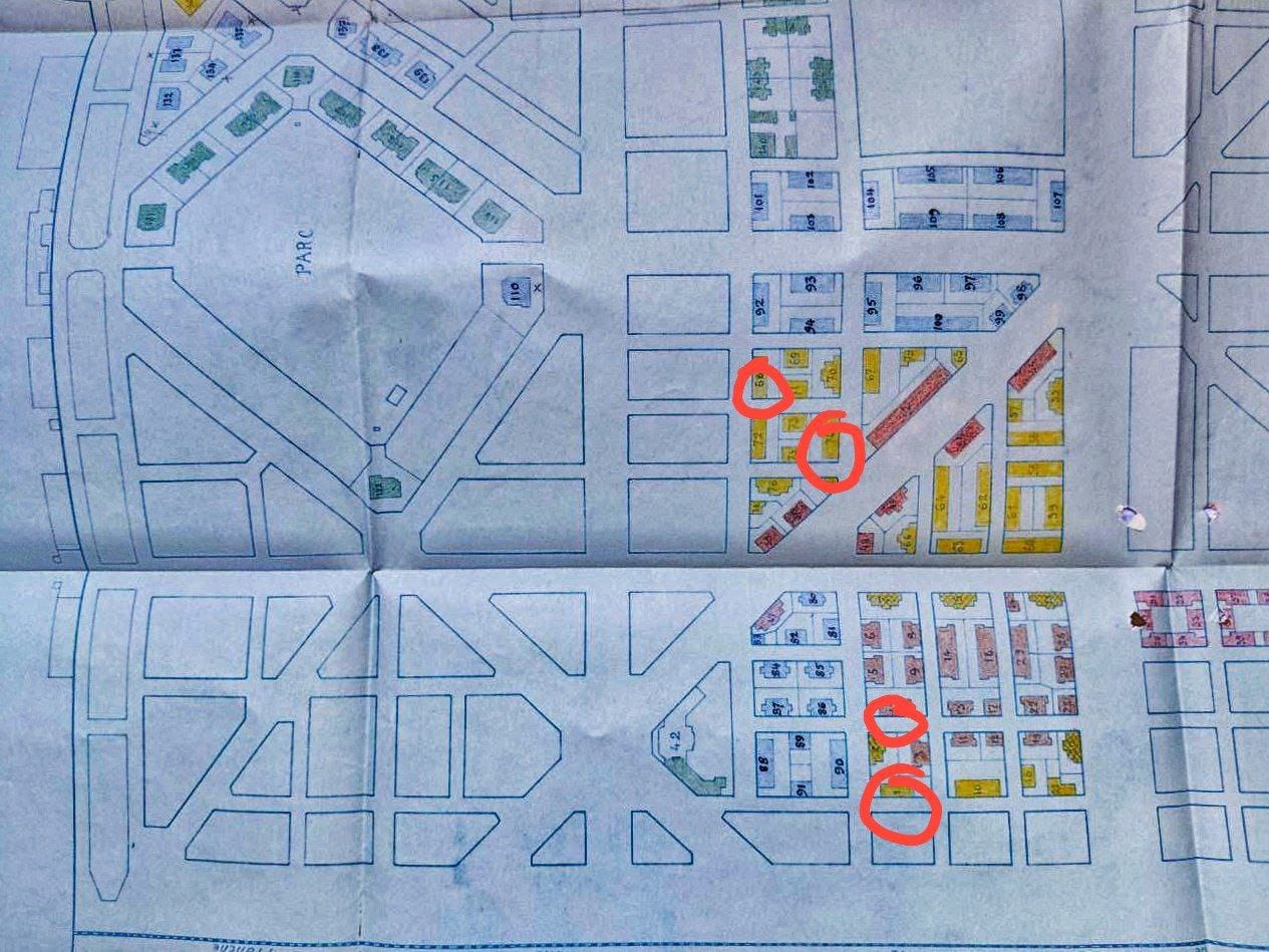 خرائط مجدي البساطي للمباني المنسية.. تصوير: أسامة كمال