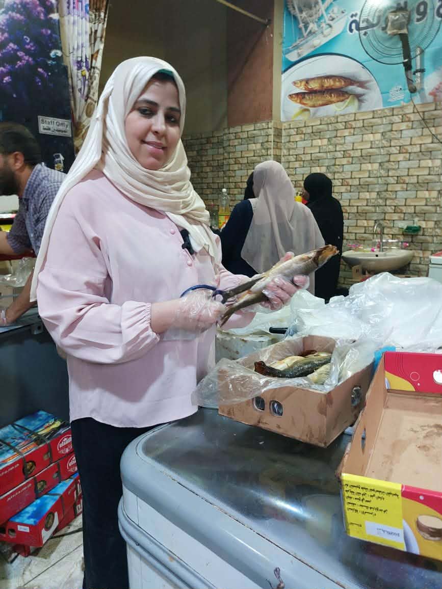 حكايات عائشة سلطانة سندوتشات الفسيخ بالمنيا - تصوير أسماء منتصر