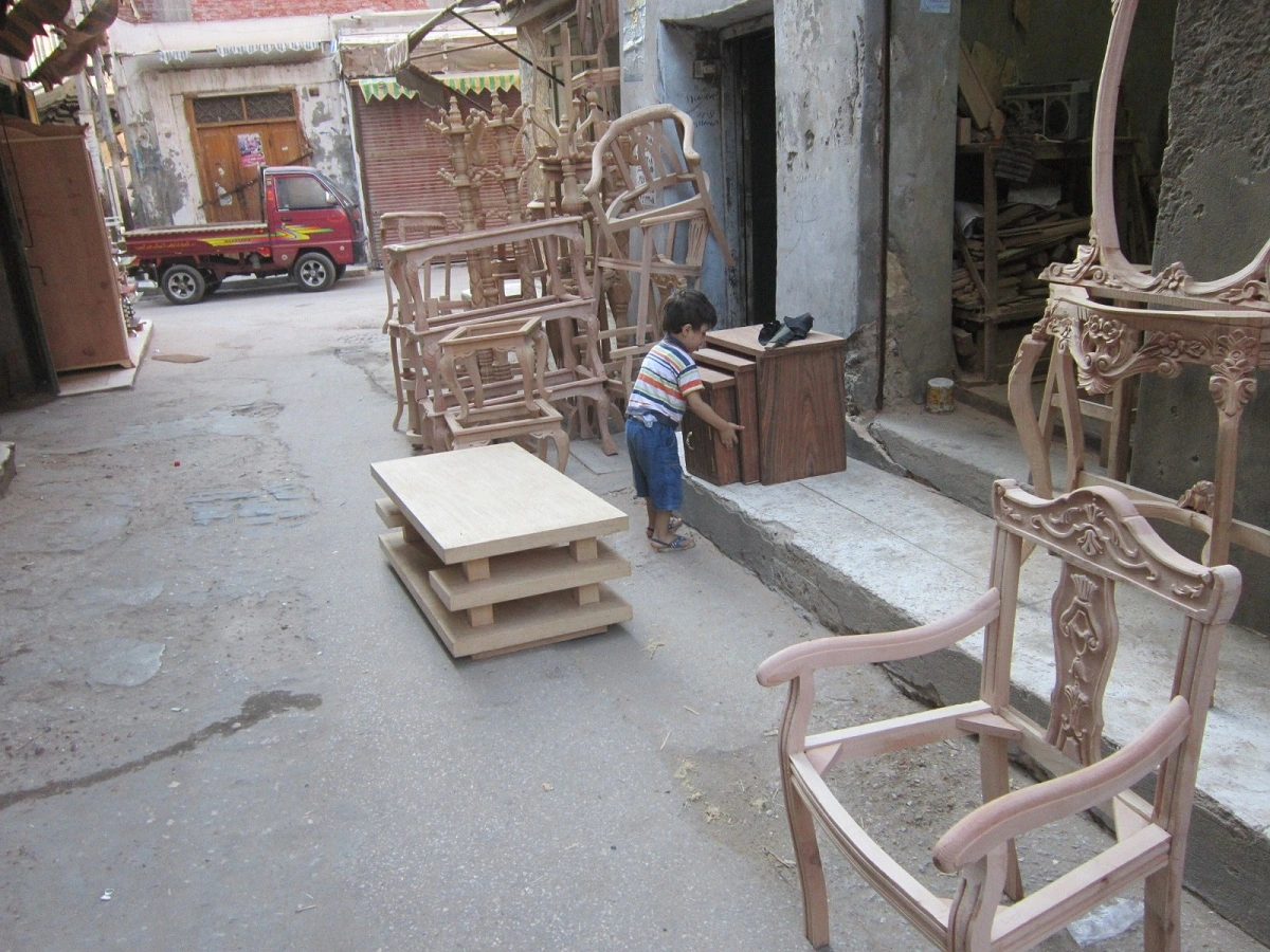 ورشة صناعة أثاث في دمياط.. تصوير: حلمي ياسين