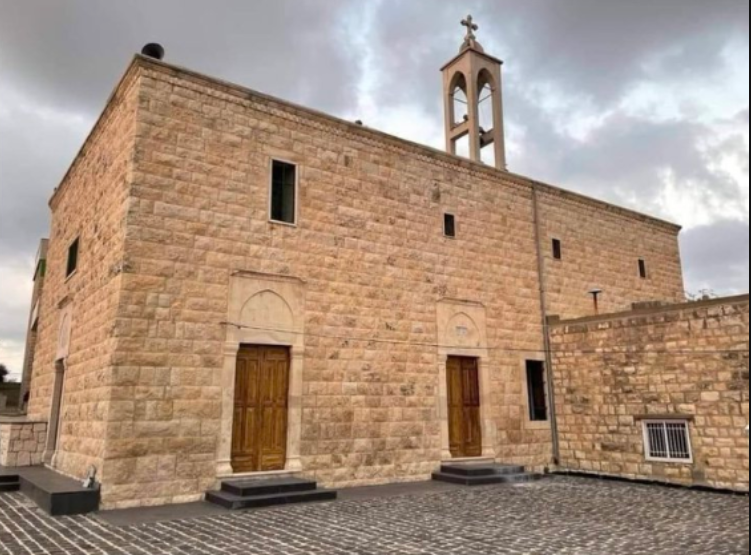 كنيسة القديس جورج في لبنان قبل تدميرها.. الصورة من موقع الجيش اللبناني