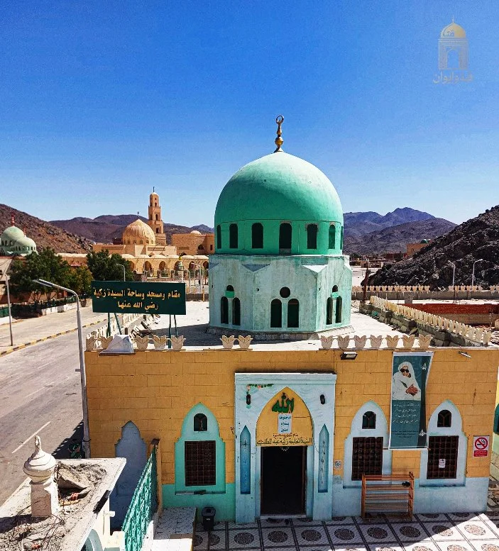 ضريح الحاجة زكية فى حميثرة.. الصورة من مسؤول الساحة